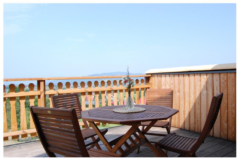 Dom Na Rozcesciu Bed & Breakfast Koniaków Екстериор снимка