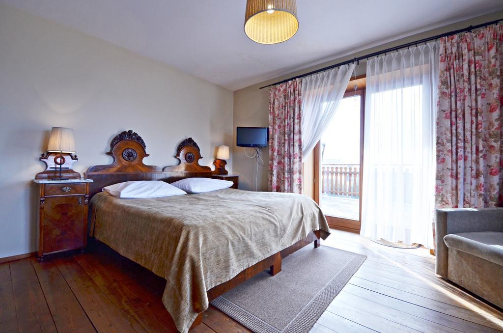 Dom Na Rozcesciu Bed & Breakfast Koniaków Екстериор снимка